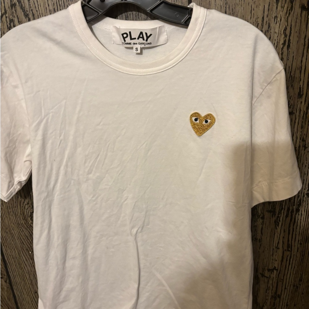 Comme des Garcons-play-small
